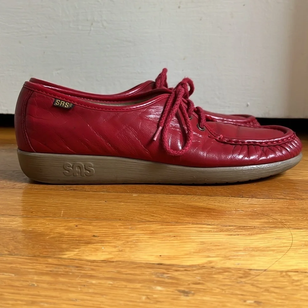Red Granny Sneakers Made in USA Handsewn Lace Up Shoes Size 9N